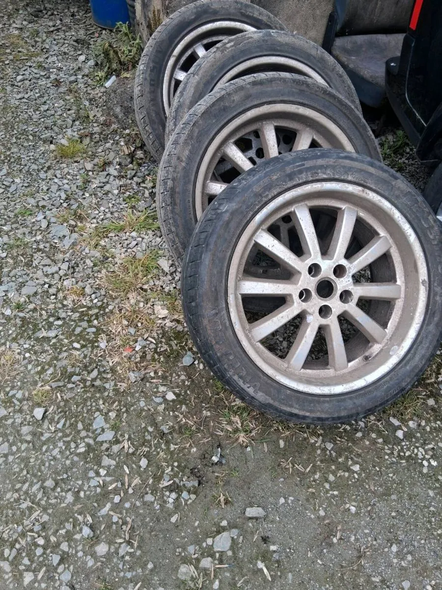 20 inch alloys plus tyres off RangeRover L322