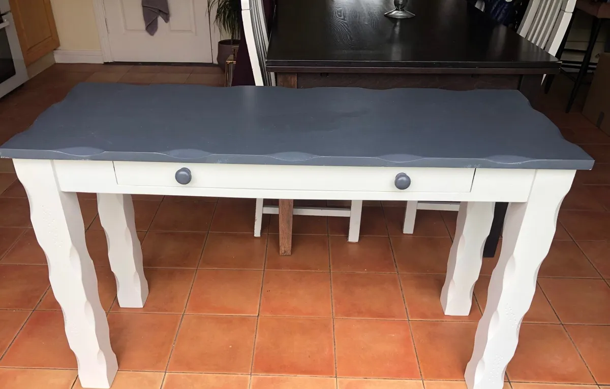 Hall table - Image 1