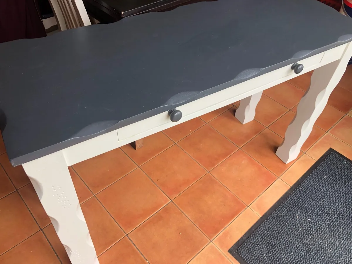 Hall table - Image 2