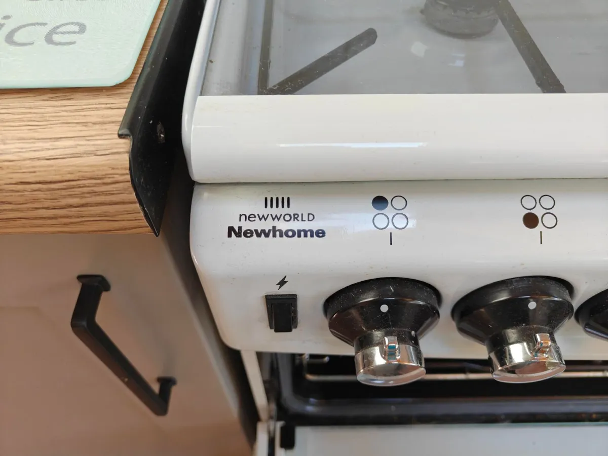 Gas Cooker with Electric Grill - Image 3