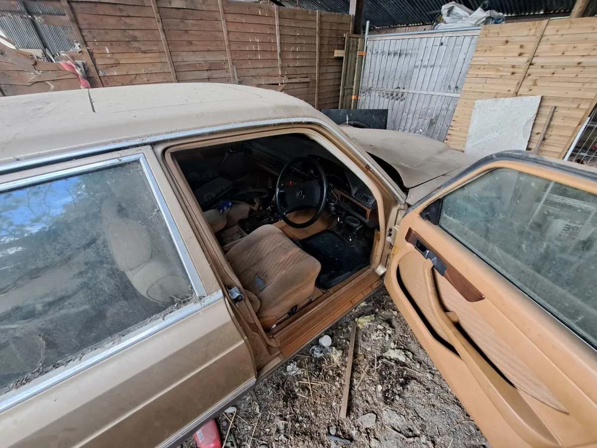 mercedes W126 - Image 2
