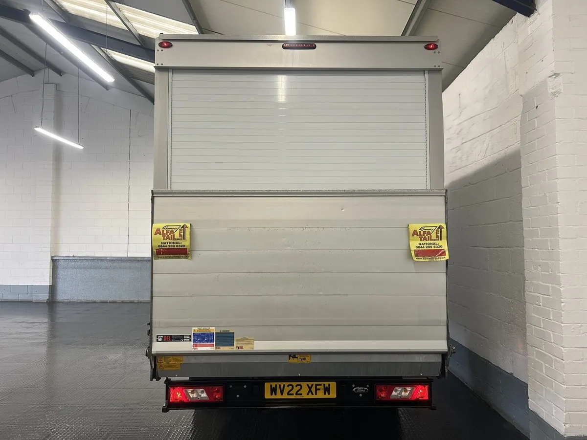 2022 Ford Transit Luton Box Van - Image 4