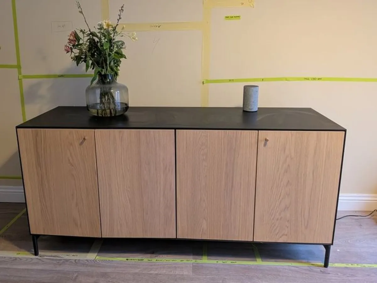 TV Unit - Image 1