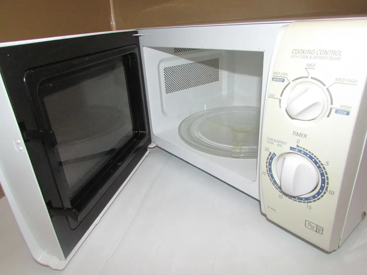 Sharp Microwave - Image 3