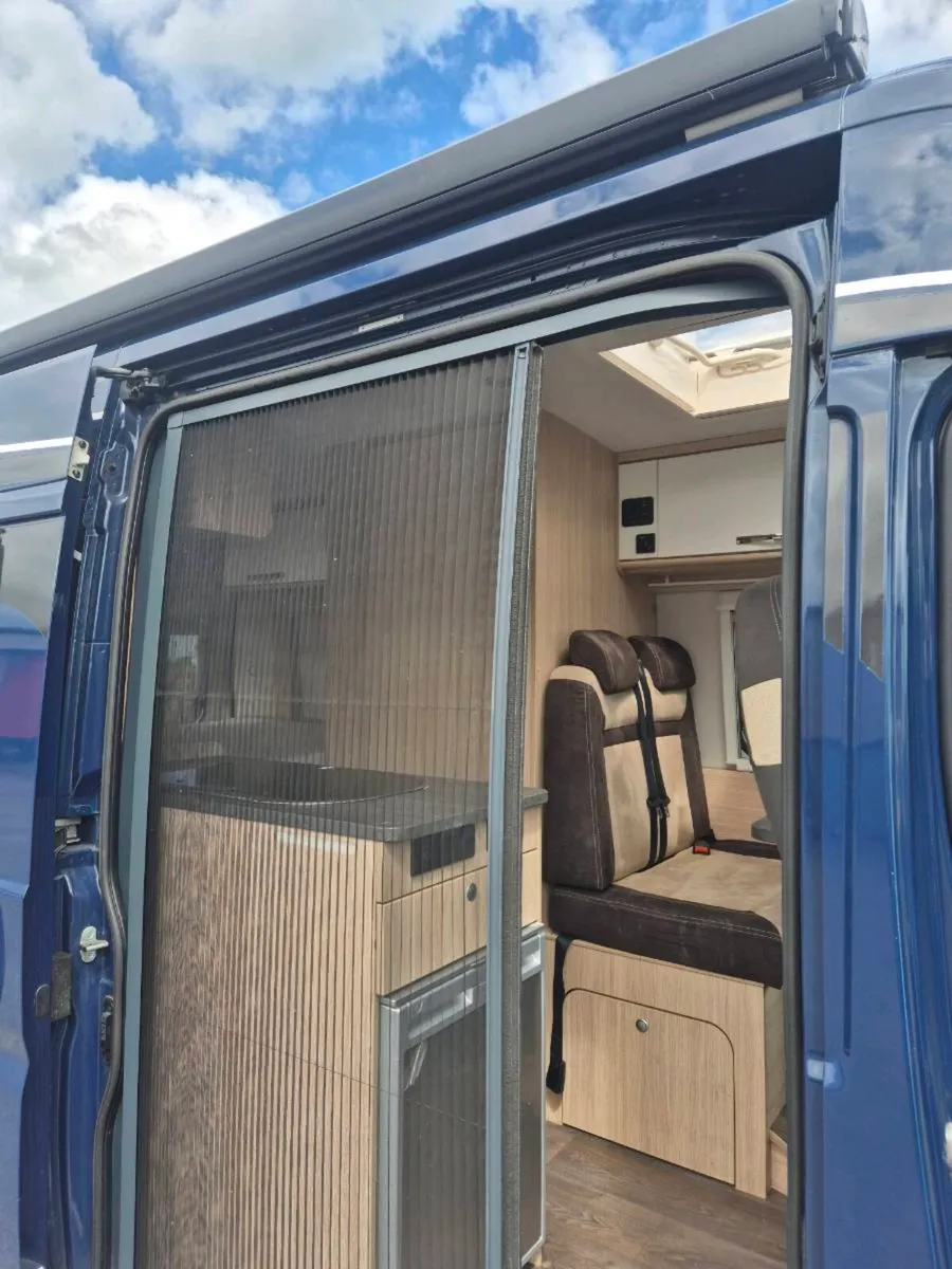 211 roadcar R540 - Image 3