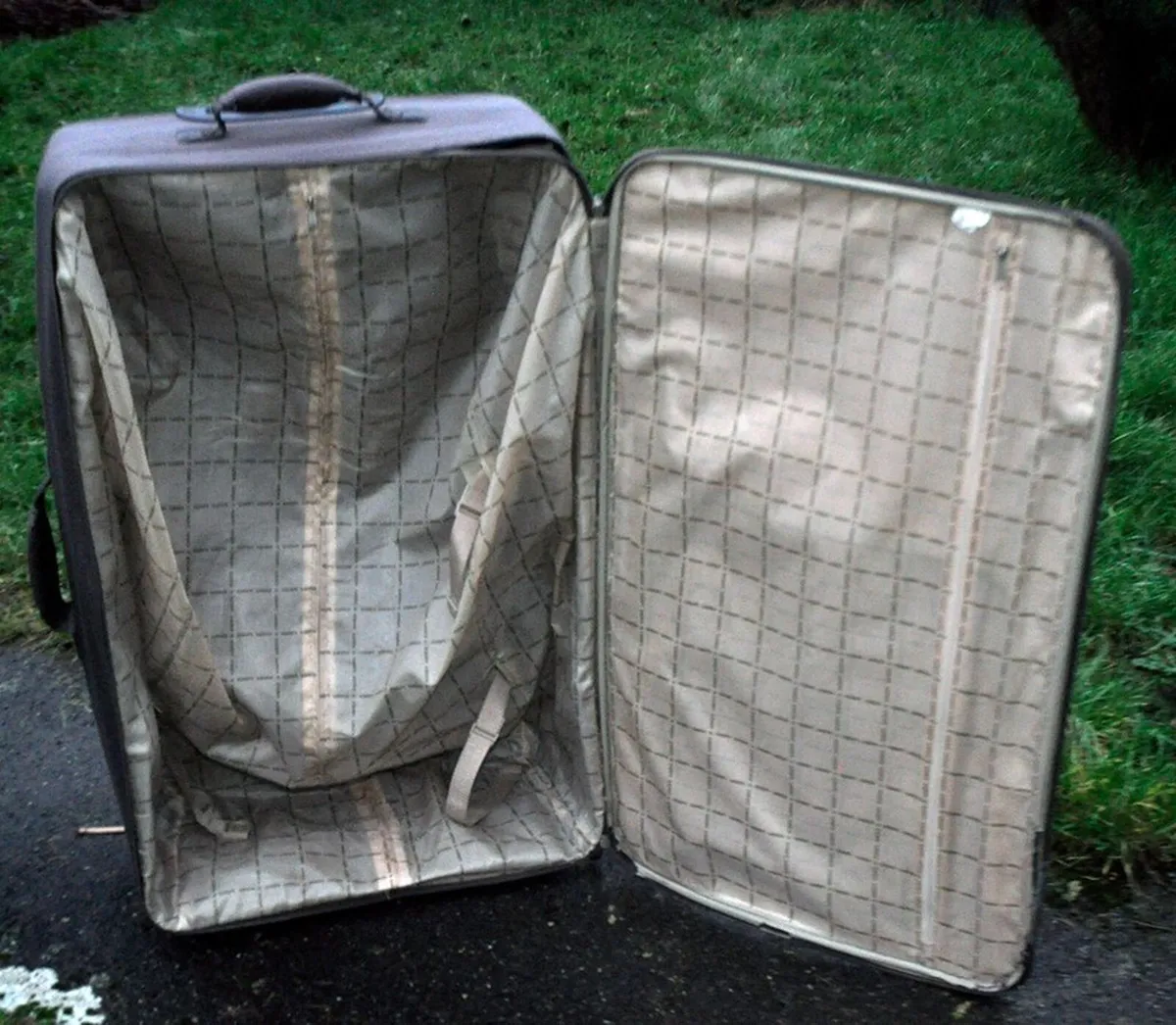 Large Dark Grey-Brown Suitcase - Image 2