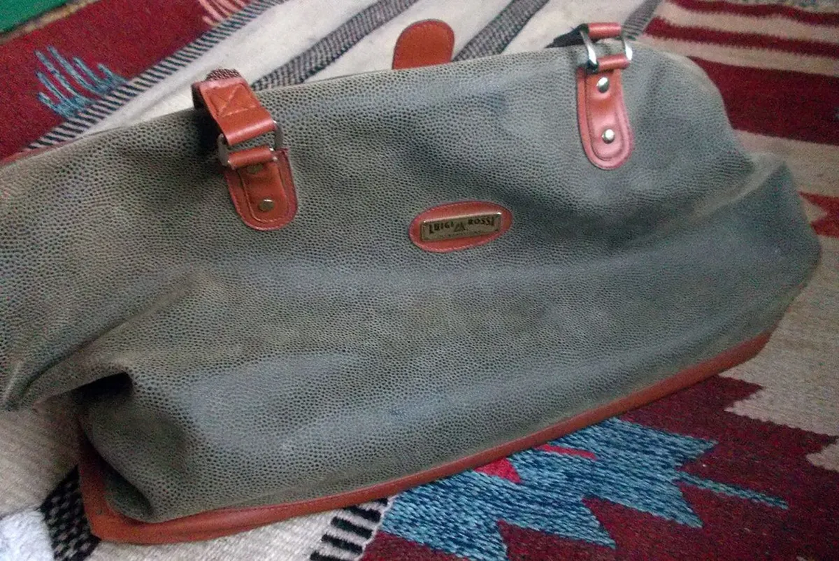 Luigi Rossi International suitcase Bag, 21” x 10” - Image 1