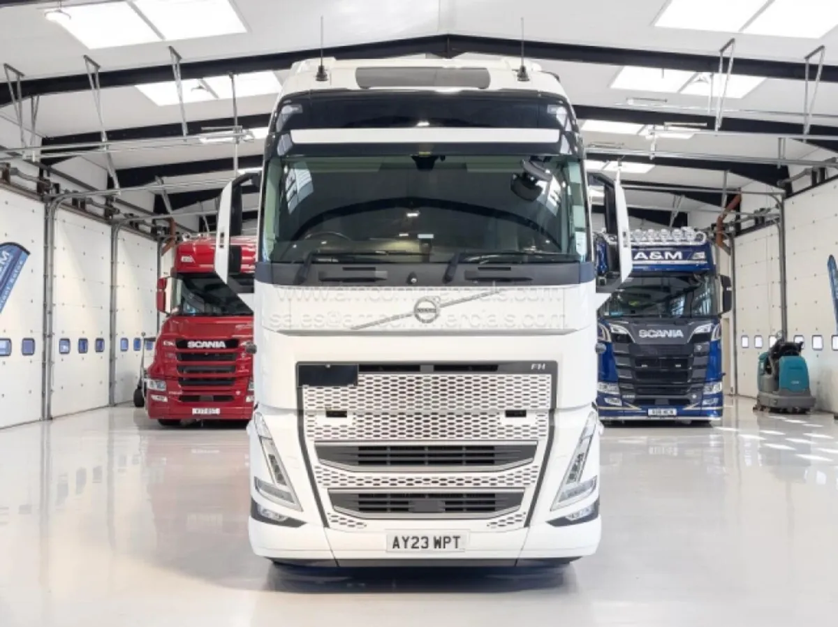 2023 VOLVO FH 460 GLOEBTROTTER XL - Image 2