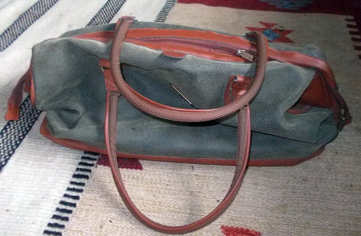 Luigi Rossi International suitcase Bag, 21” x 10” - Image 4