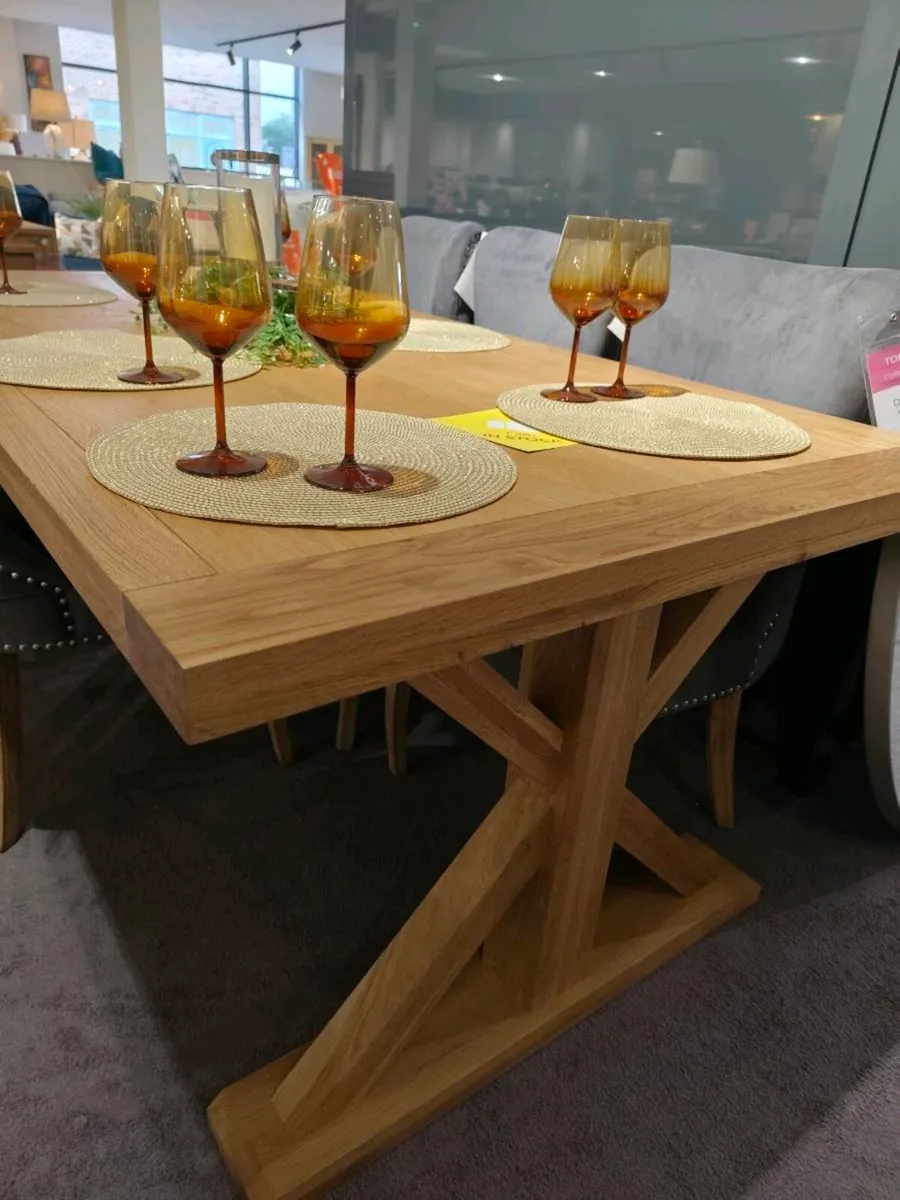 Solid Oak Dining Table 200cm, Brand New - Image 2