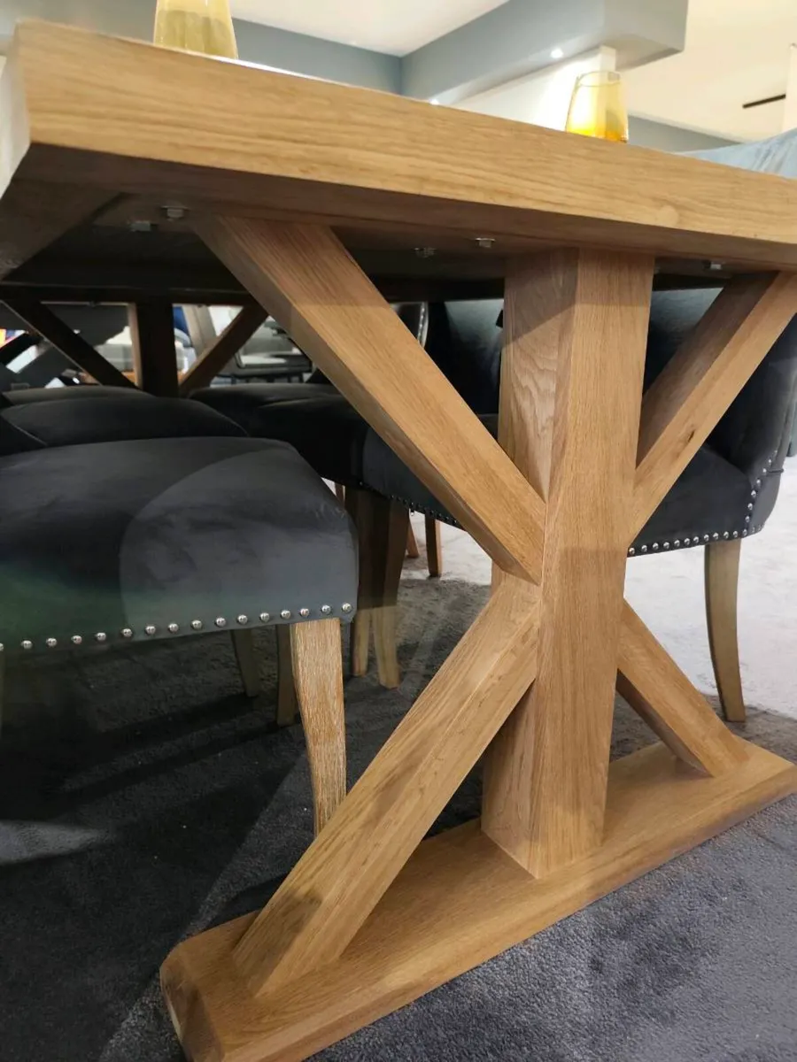 Solid Oak Dining Table 200cm, Brand New - Image 3