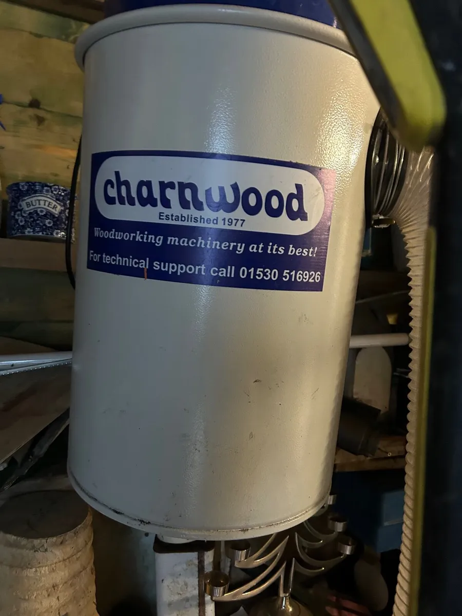 Woodwork dust extractor - Image 2