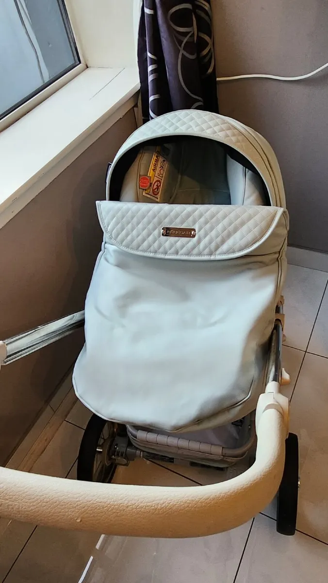 Pram - Image 3
