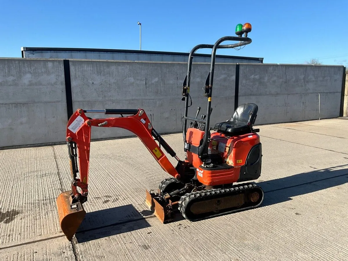 KUBOTA K008-3 1 TON MICRO DIGGER - Image 1