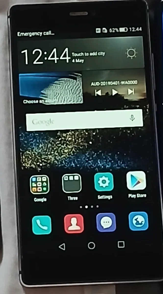 Phone - Image 1