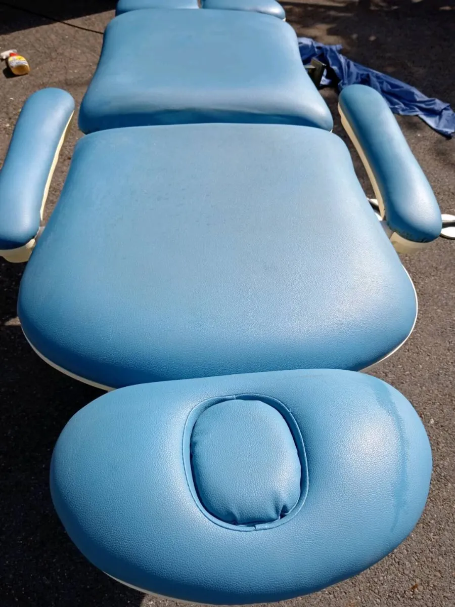 Treatment Chair Chiropody Podiatry Massage - Image 3