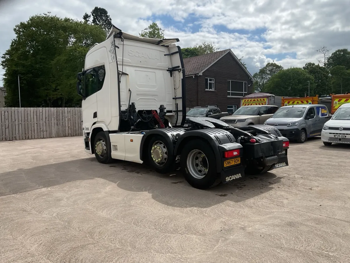 2017 Scania R450 6x2 - Image 4