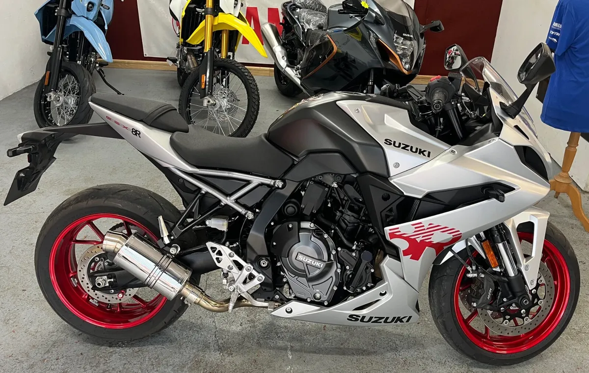2024 Suzuki GSX8R @ Meskells - Image 2