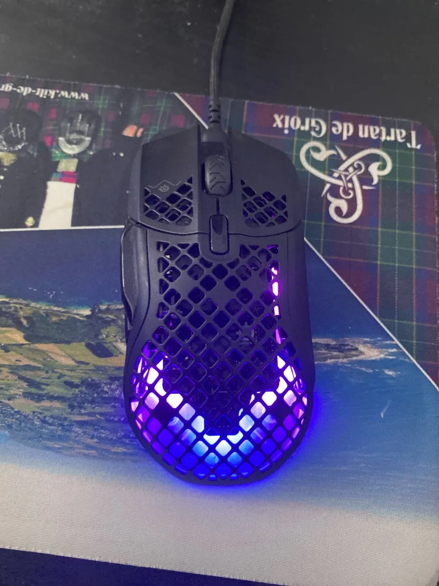 Aerox 5 gaming mouse - Image 1