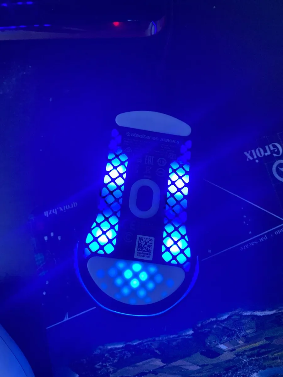 Aerox 5 gaming mouse - Image 2