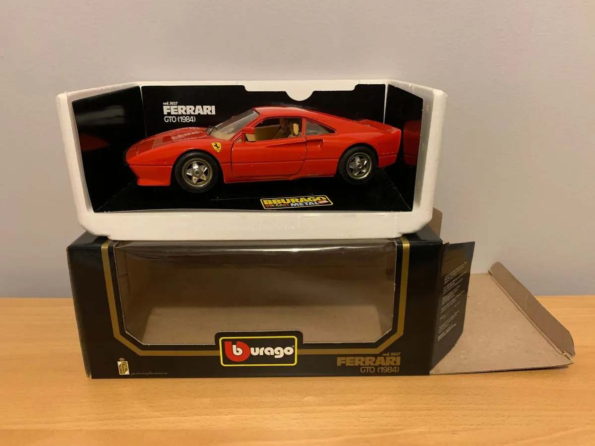 1984 Ferrari GTO 1/18 Burago Model Car - Image 4