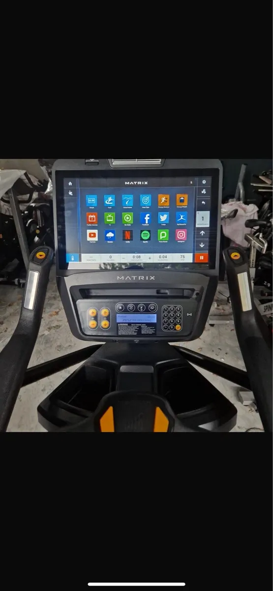 MATRIX TOUCHSCREEN AGE FRIENDLY RECUMBENT - Image 4