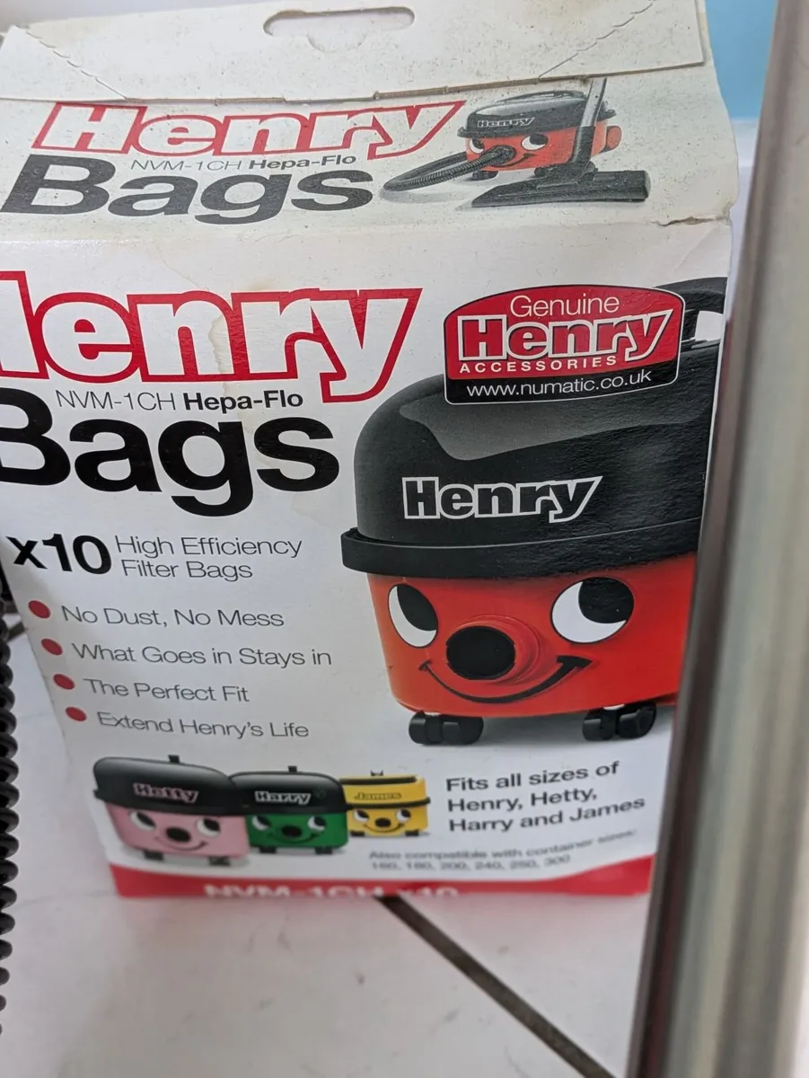 Henry Hoover - Image 4