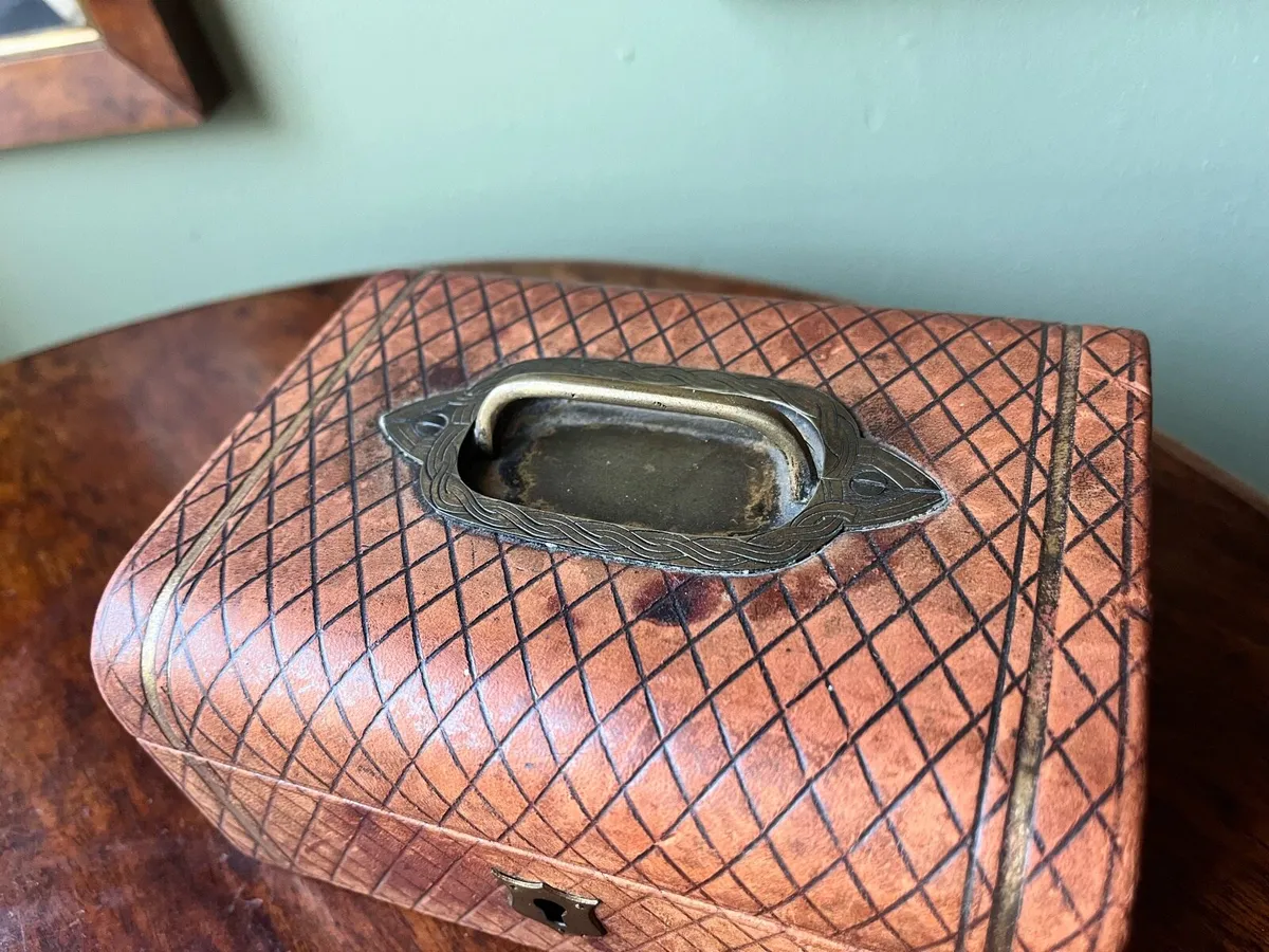 Antique Trinket Box - Image 2