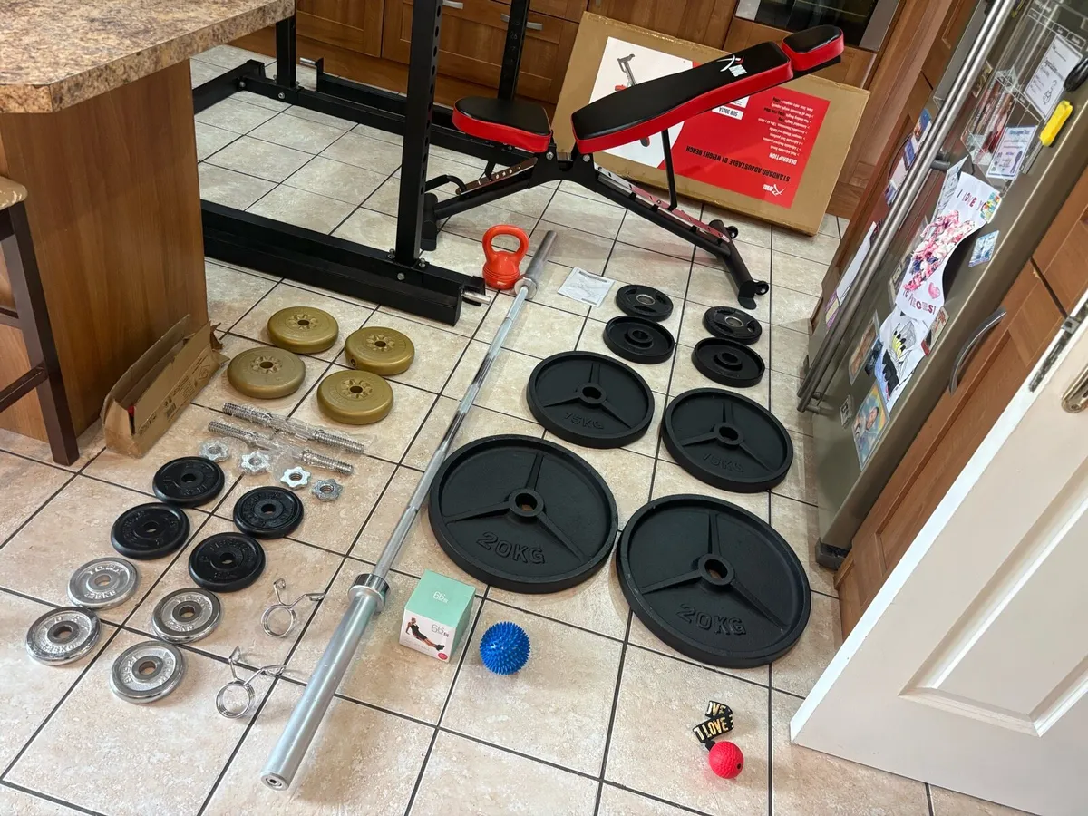 HEAVY DUTY (NOT CHEAP LIKE OTHERS HERE) GYM SET! - Image 2