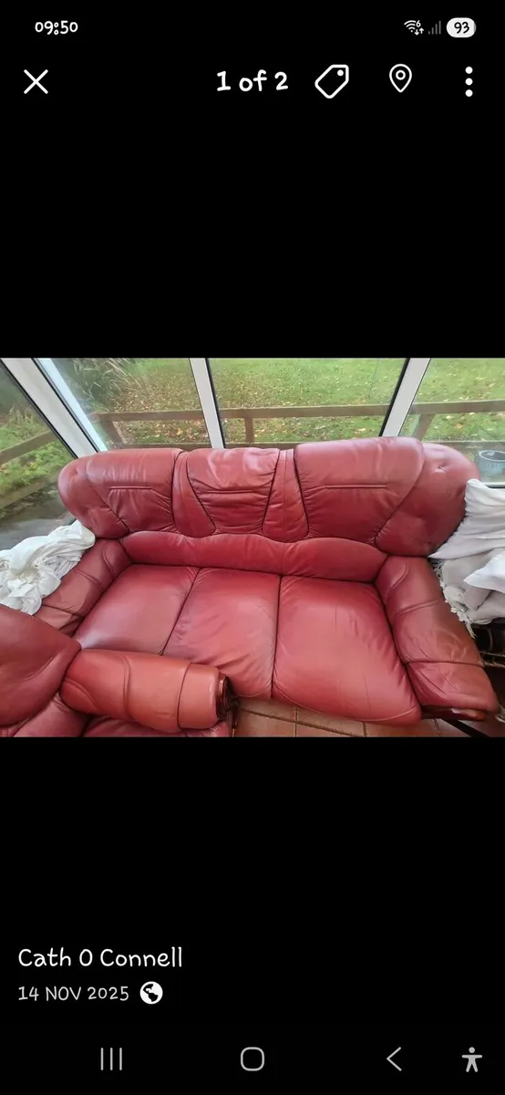 Faux leather couch with 2 armchairs - Image 1