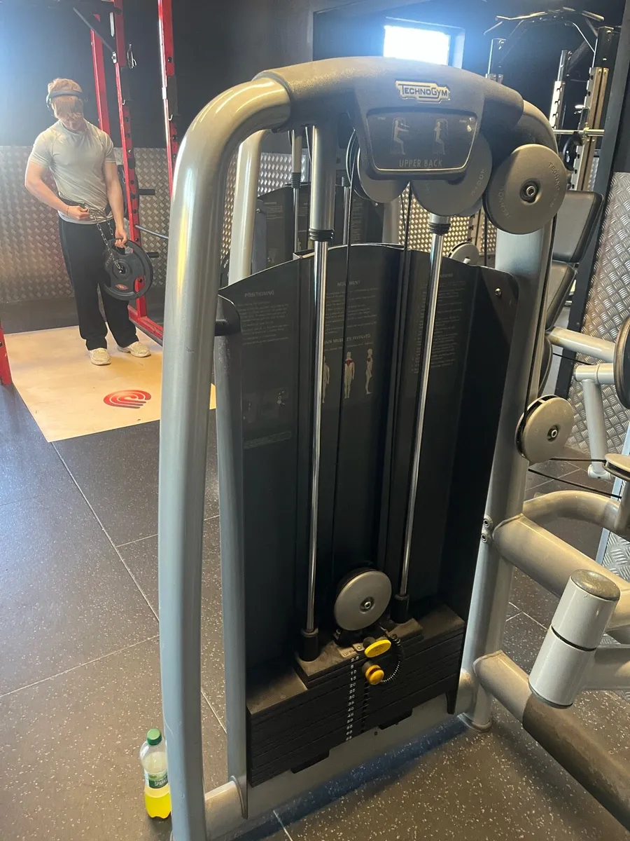 Techno Gym Upright Row - Image 2