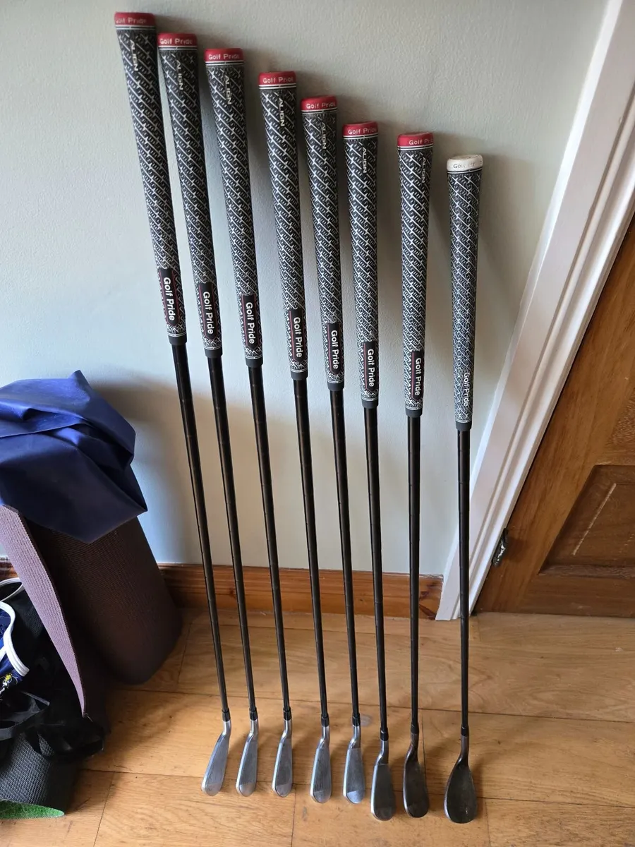 Srixon Irons Combo set (4-pw +sw) - Image 1