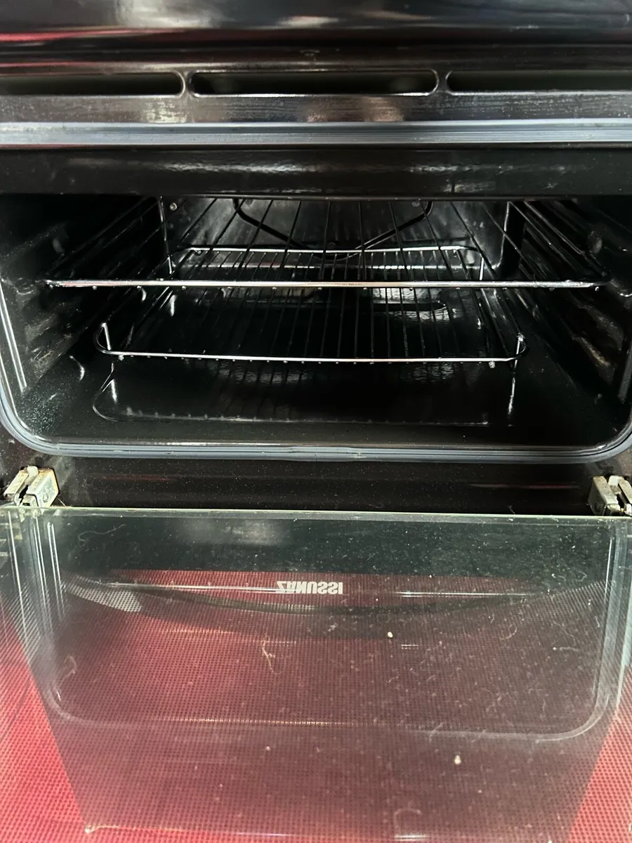 Zanussi freestanding double oven - Image 4
