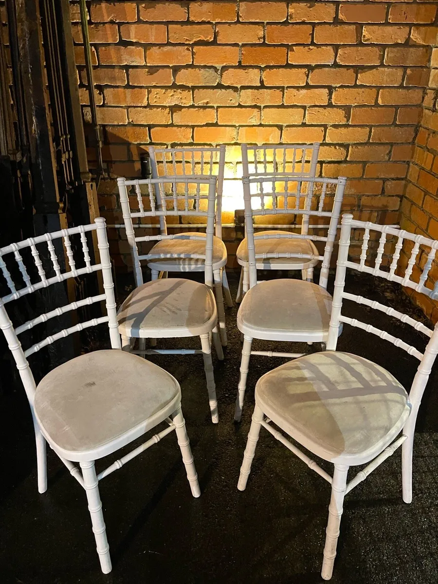 25 wedding chairs - Image 4
