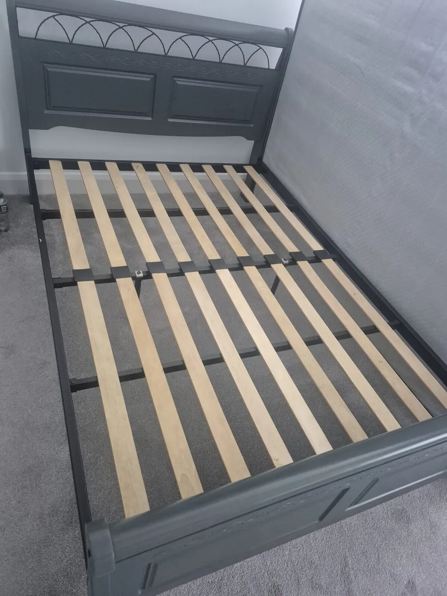 Double sleigh bed - Image 1
