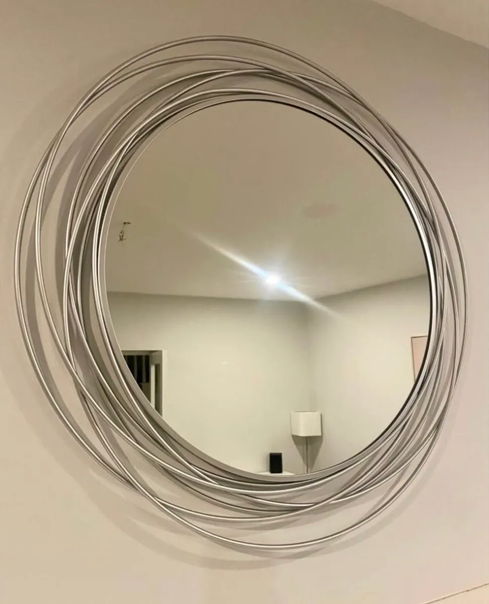 Next Mirror - Image 2
