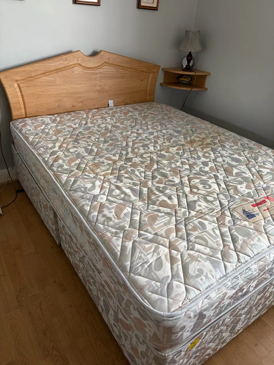 Double and single beds - Image 2