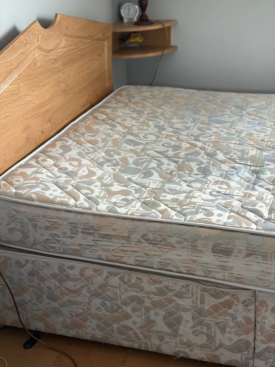 Double and single beds - Image 3