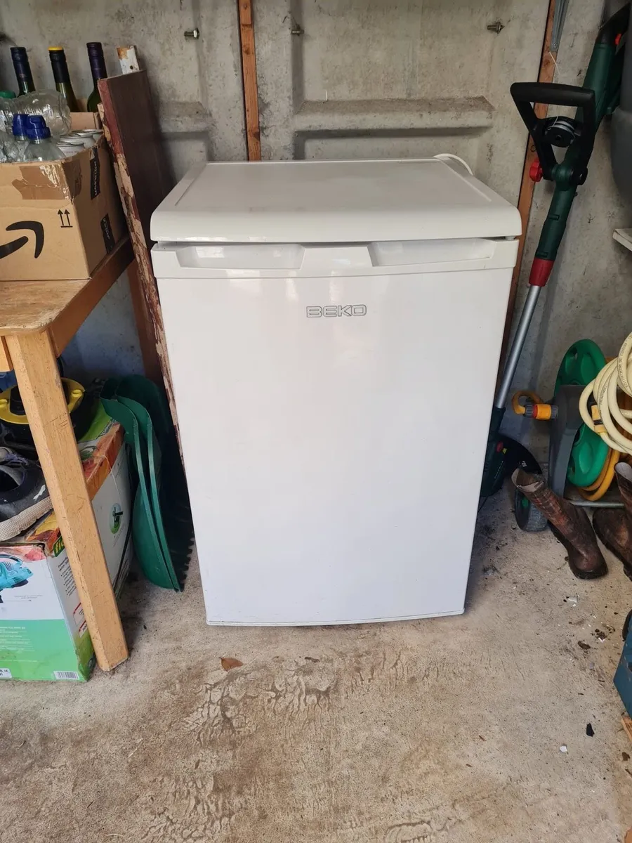 Beko Under Counter Fridge – Fully Working - Image 1