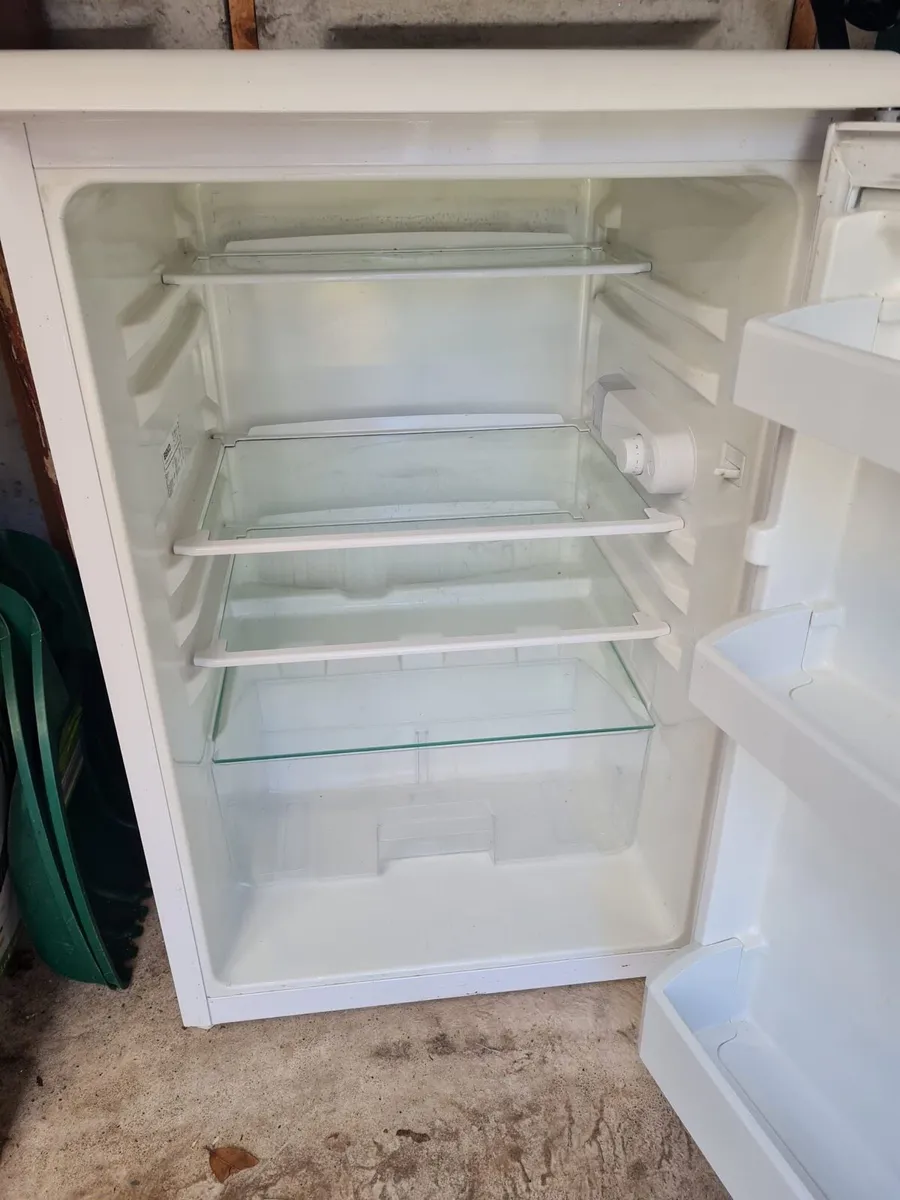 Beko Under Counter Fridge – Fully Working - Image 3