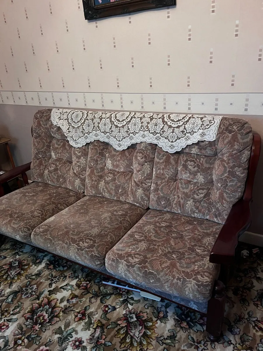 Floral Couch and armchair - Image 1