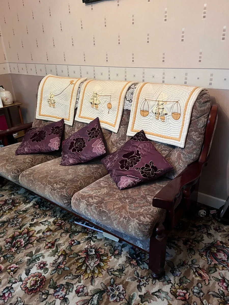 Floral Couch and armchair - Image 2
