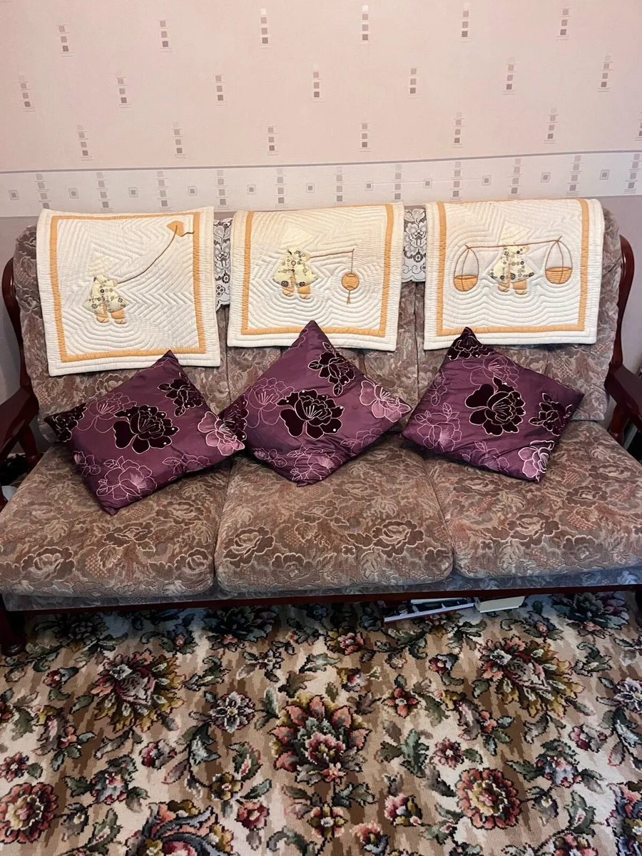 Floral Couch and armchair - Image 4