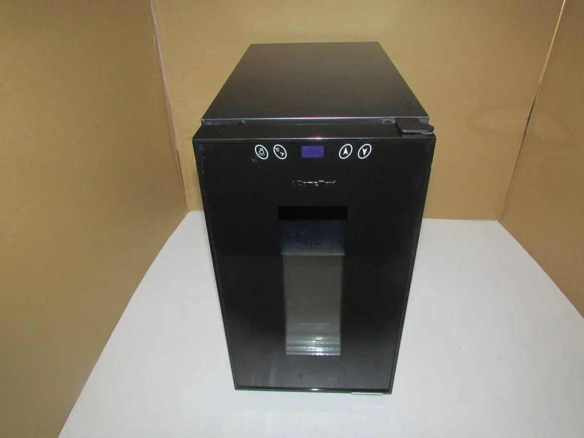 HomeMoid Drinks Fridge - Image 1