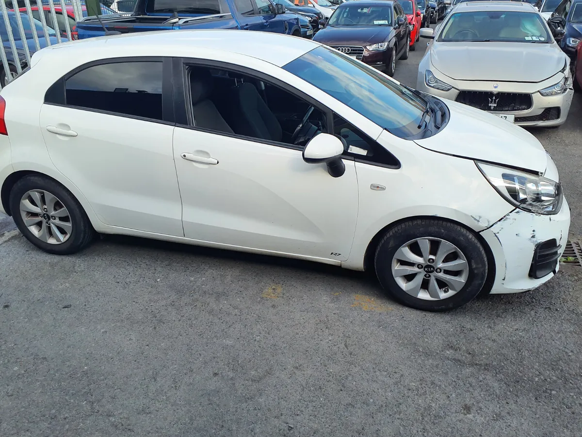 Kia Rio 2015 panel damage - Image 3
