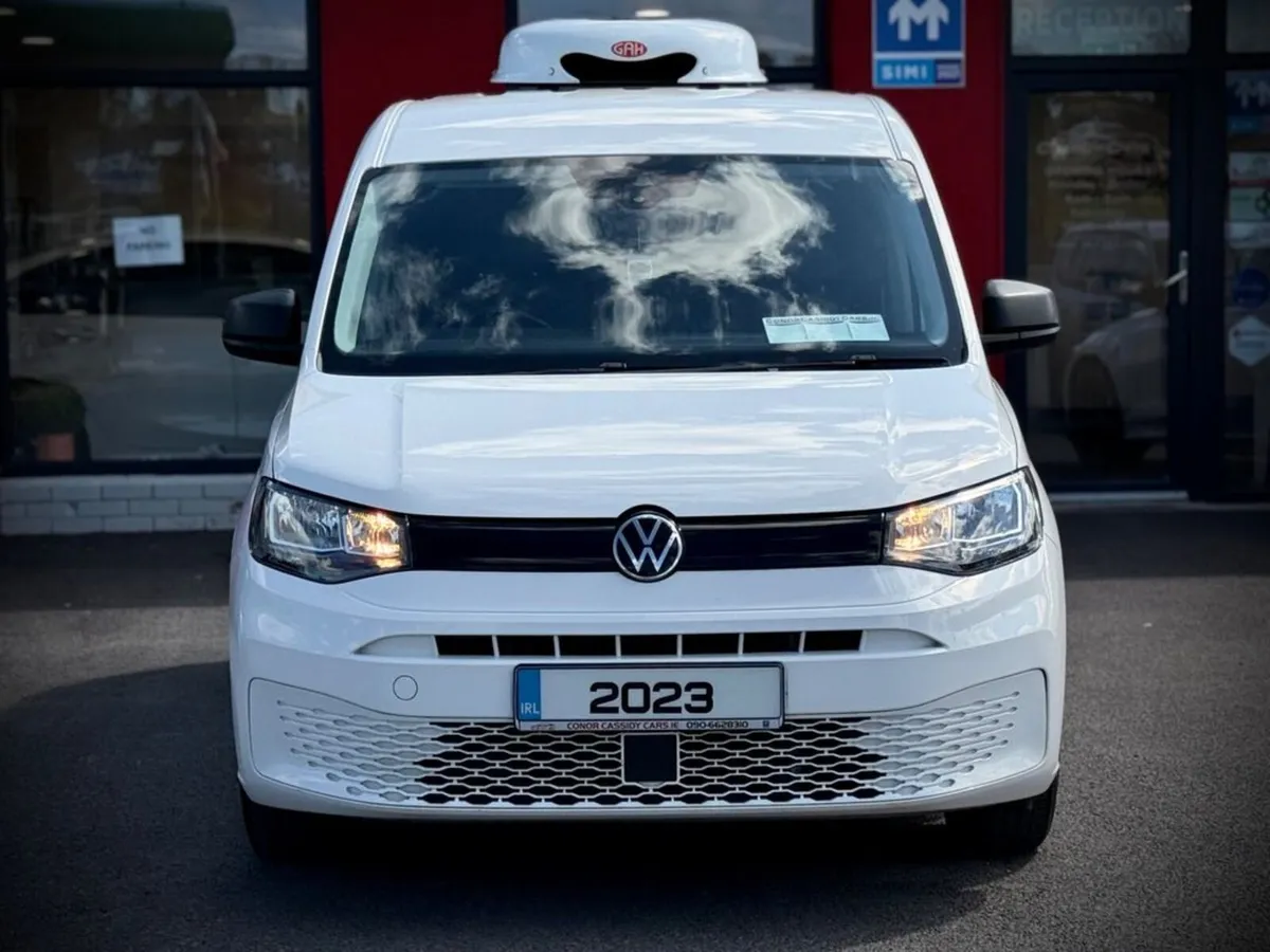 Volkswagen Caddy C20 TDI COMMERCE PLUS // FRIDGE V - Image 2