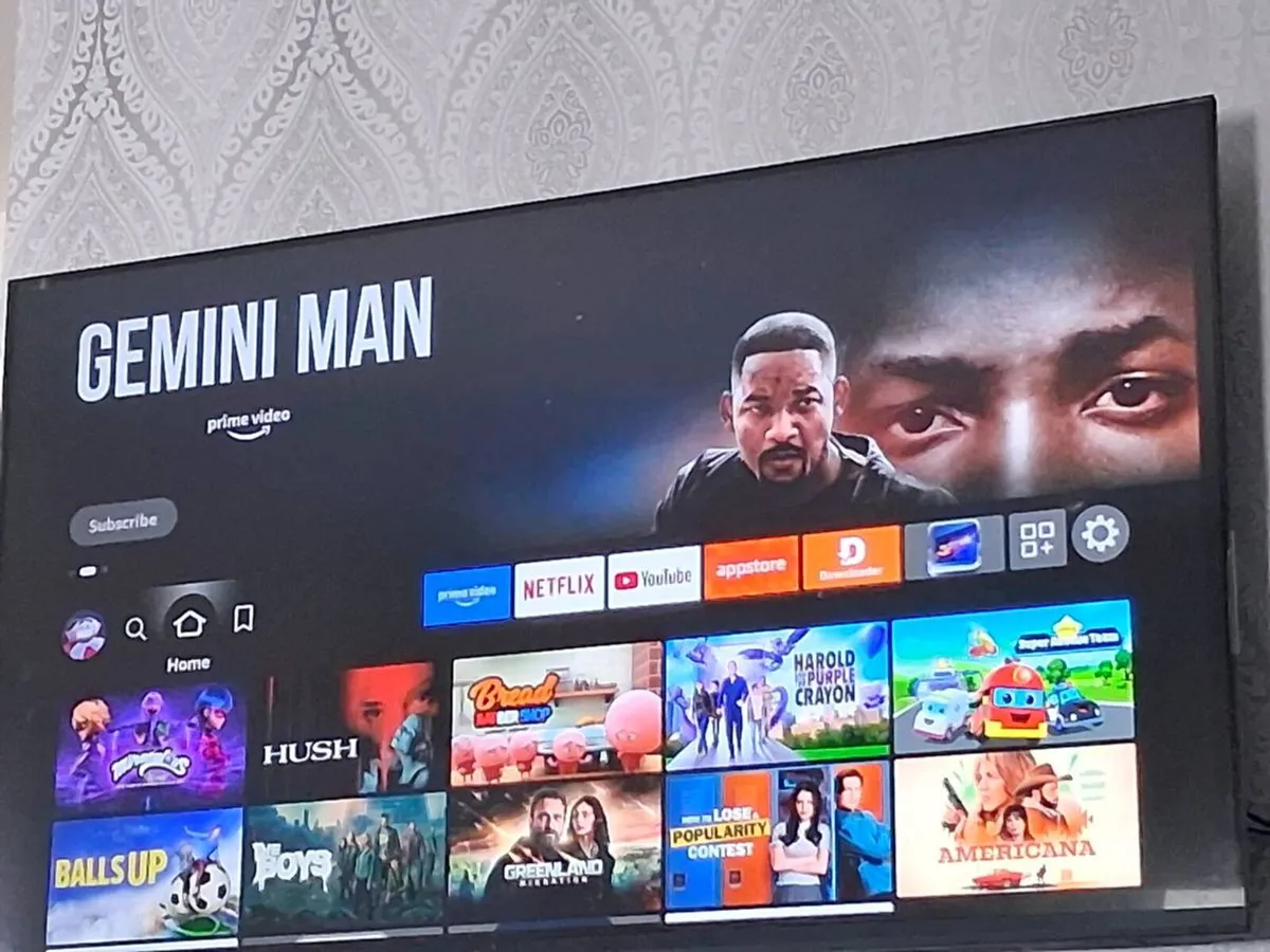 46 inch Smart tv - Image 1