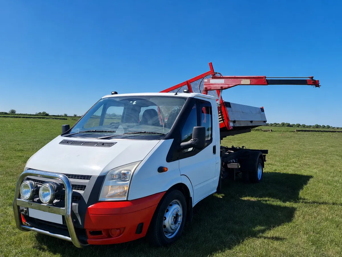 Ford Transit 2014 3 way tipper with crane doe&tax