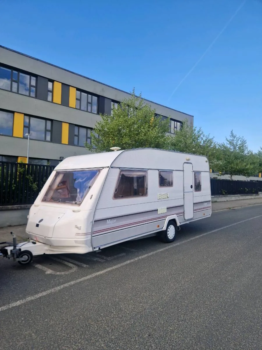 Caravan - Image 1