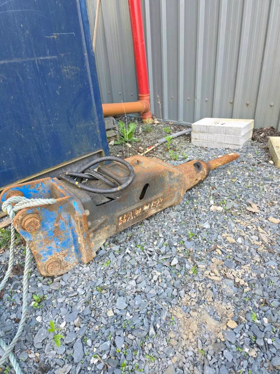 Hammer 5 to 7 ton hydraulic breaker for sale - Image 4